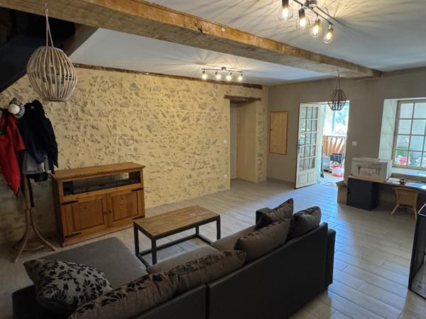 Maison à Fresnay-sur-Sarthe, 72130 - 3 pièces 78m²