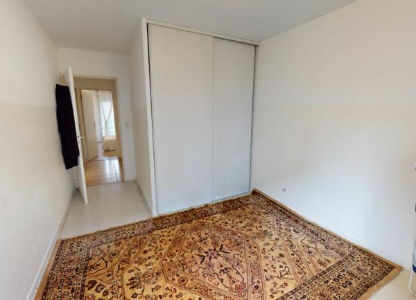 Appartement à vendre    4 pièces • 80,04 m2 Vaulx-en-Velin