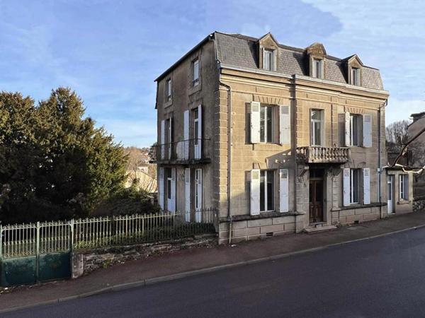 Maison Saint Yrieix La Perche 240 m2