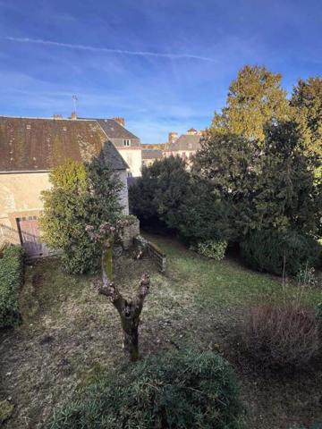 Maison Saint Yrieix La Perche 240 m2