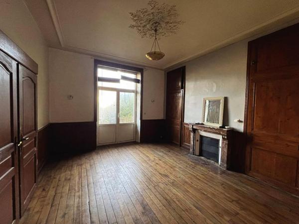 Maison Saint Yrieix La Perche 240 m2