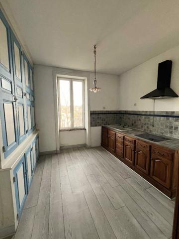 Maison Saint Yrieix La Perche 240 m2