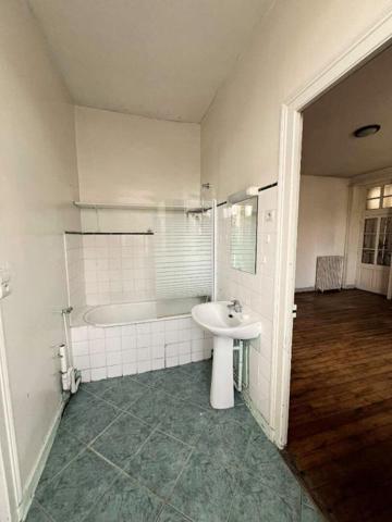 Maison Saint Yrieix La Perche 240 m2