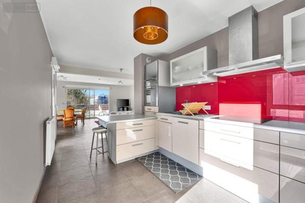 Appartement à vendre à Ferney-Voltaire dans l'Ain (01210), ref : 01047-666