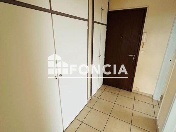 Location Appartement 4 pièces 74.86 m² - Ris Orangis 91130