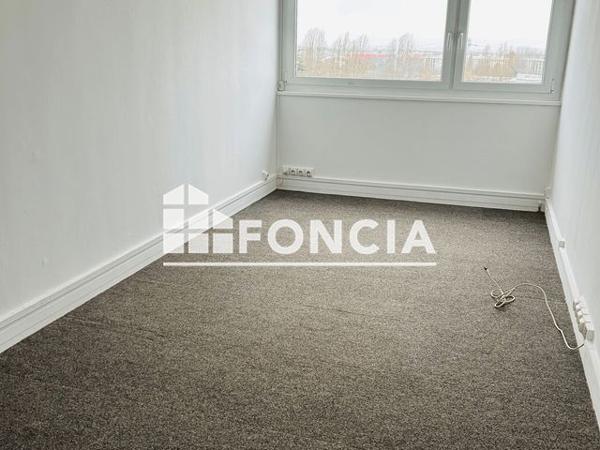 Location Appartement 4 pièces 74.86 m² - Ris Orangis 91130