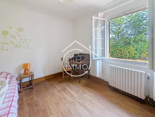 PRIGONRIEUX : Charmante périgourdine de 140m² avec piscine et garage