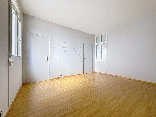 A vendre F1bis de 42m² avec cave - hyper centre Rouen - ROUEN