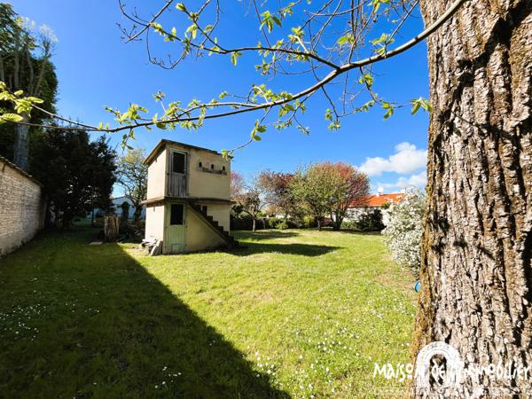VENTE MAISON EN PARTIE SUR SOUS SOL - 6 PIECES - BEAU JARDIN - SUD ROYAN