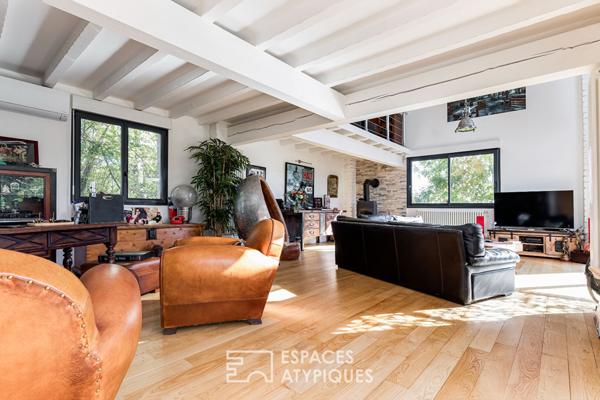 Longère avec piscine et parc arboré dans le Lauragais