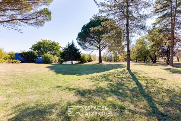 Longère avec piscine et parc arboré dans le Lauragais