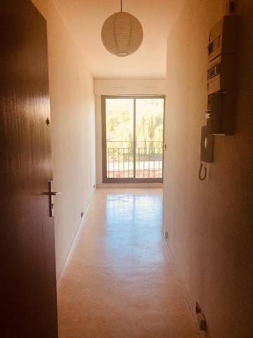 APPARTEMENT T1,  
Nantes 44000