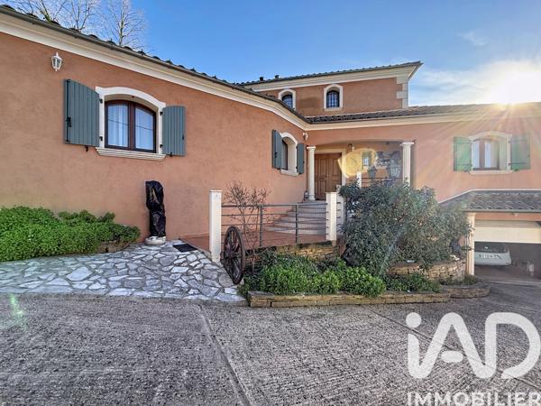 Maison à vendre 8 pièces 267 m² Flassans-sur-Issole