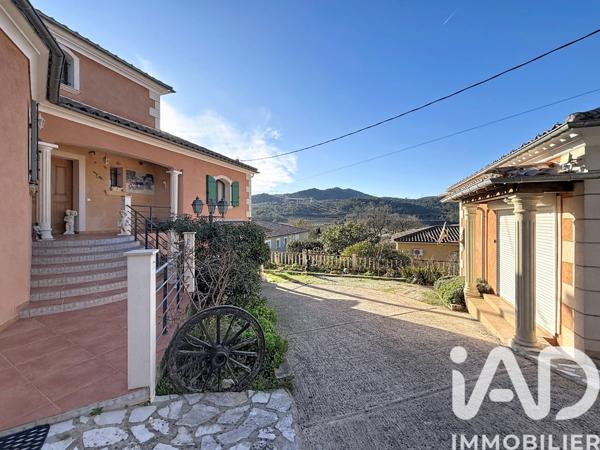 Maison à vendre 8 pièces 267 m² Flassans-sur-Issole