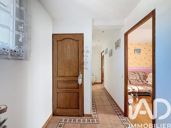 Maison à vendre 8 pièces 267 m² Flassans-sur-Issole