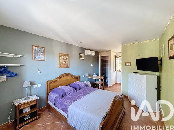 Maison à vendre 8 pièces 267 m² Flassans-sur-Issole