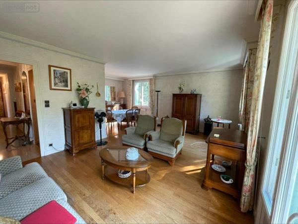 Appartement à vendre à Bourg-en-Bresse dans l'Ain (01000), ref : 01083-1949