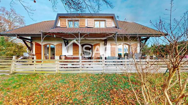 GRANDE MAISON FAMILIALE AVEC VUE DEGAGEE