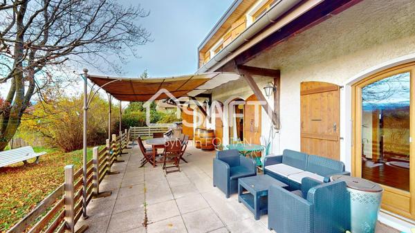 GRANDE MAISON FAMILIALE AVEC VUE DEGAGEE