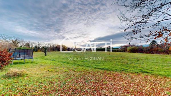 GRANDE MAISON FAMILIALE AVEC VUE DEGAGEE