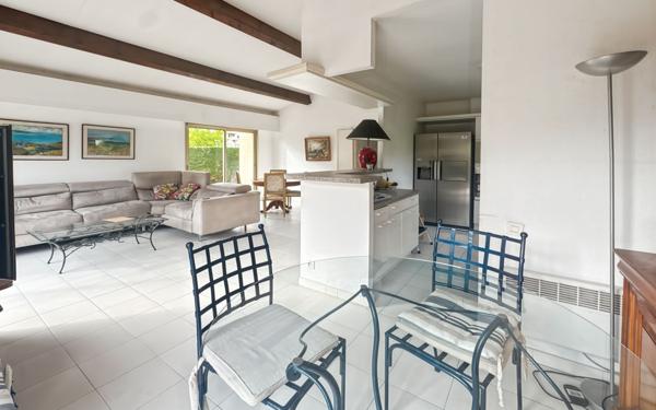 Maison à vendre    4 pièces • 95 m2 Antibes