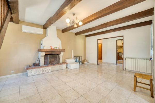 Vente / Maison et grand terrain à Mondragon (84430)