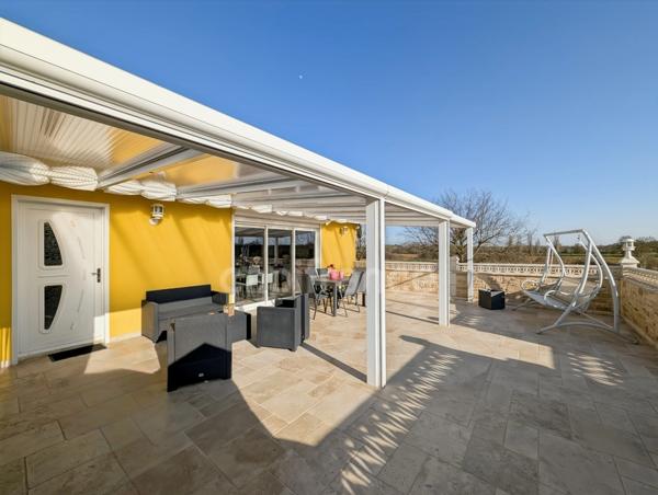 Maison à vendre 9 pièces (71) ST DESERT 184 m² 2 garages 2 dépendances piscine terrain de 1800 m²