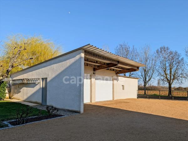 Maison à vendre 9 pièces (71) ST DESERT 184 m² 2 garages 2 dépendances piscine terrain de 1800 m²