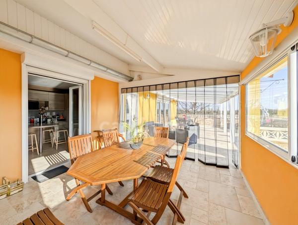 Maison à vendre 9 pièces (71) ST DESERT 184 m² 2 garages 2 dépendances piscine terrain de 1800 m²