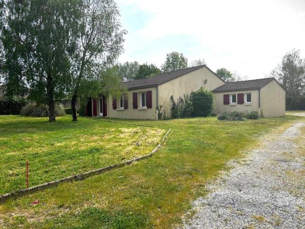 Centre de Rocheserviere Maison de Plain pied