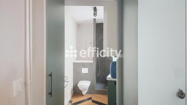 Appartement
         2 pièces
        - 49 m² 139 000 € *