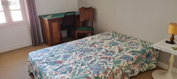 Maison de ville à vendre à L'Éguille en Charente-Maritime (17600), ref : 01994   
centre ville