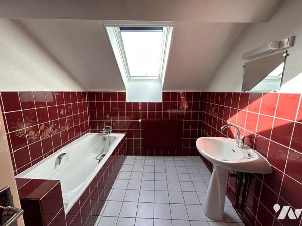 A vendre chez votre Notaire : Immeuble à usage professionnel sur Dunkerque Rosendael (59240) pr...