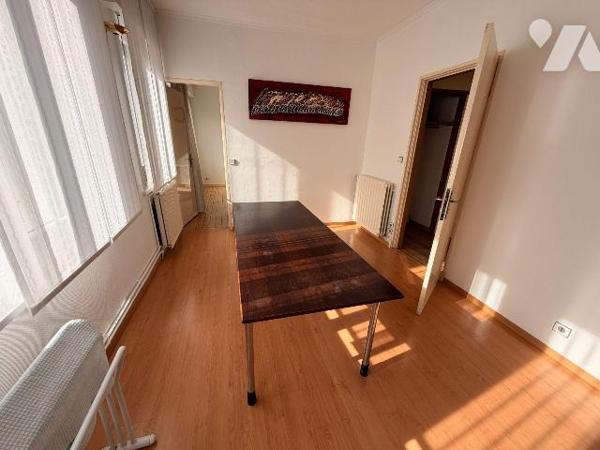 A vendre chez votre Notaire : Immeuble à usage professionnel sur Dunkerque Rosendael (59240) pr...
