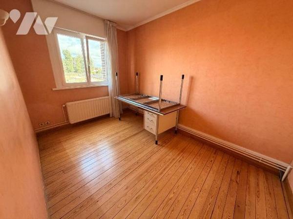 A vendre chez votre Notaire : Immeuble à usage professionnel sur Dunkerque Rosendael (59240) pr...