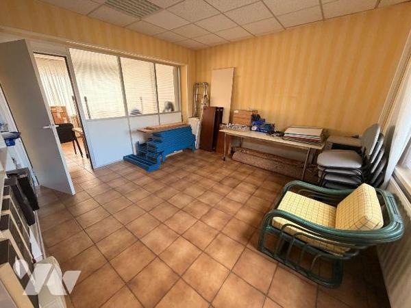 A vendre chez votre Notaire : Immeuble à usage professionnel sur Dunkerque Rosendael (59240) pr...
