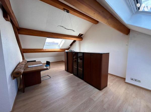 A vendre chez votre Notaire : Immeuble à usage professionnel sur Dunkerque Rosendael (59240) pr...