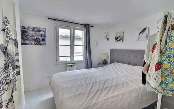 Appartement à vendre    3 pièces • 56 m2 Paris 2
