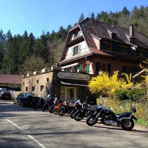 Dpt Bas-Rhin (67), à vendre proche de Strasbourg : Auberge - Gite - Emplacement N° 1 - Massif Vosgien - 1 155 m2 - Propriété 17,5 ares - Marcheurs - Motards - GR 53 - Hexa Trek - Parking