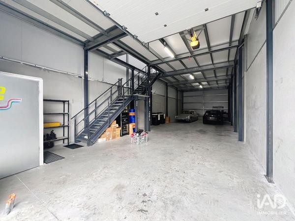 Location local d’activité 255 m² Brie-Comte-Robert