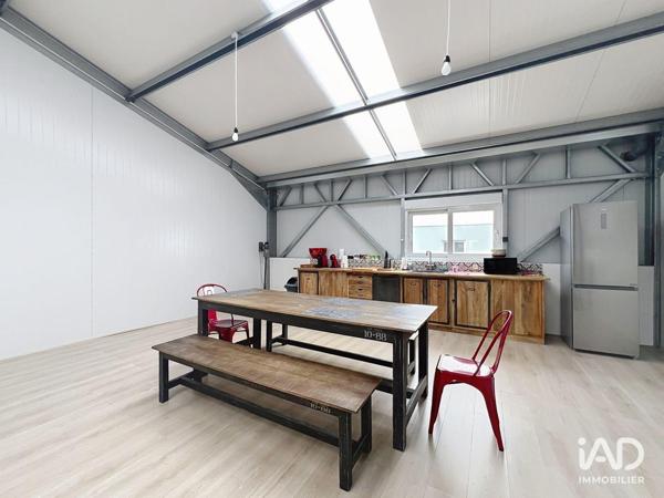 Location local d’activité 255 m² Brie-Comte-Robert