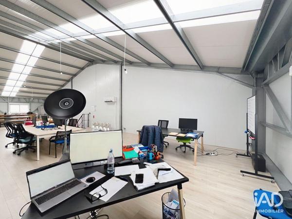 Location local d’activité 255 m² Brie-Comte-Robert