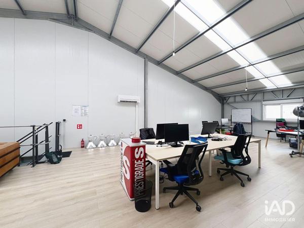 Location local d’activité 255 m² Brie-Comte-Robert