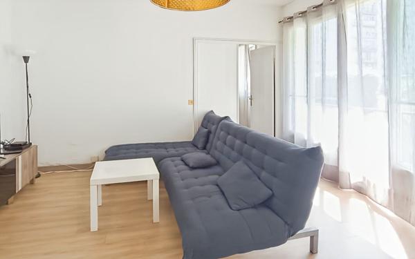 Appartement à vendre    2 pièces • 43 m2 Tours