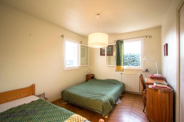 Dpt Rhône (69), à vendre CHAPONNAY maison P6 de 160 m² - Terrain de 1 450,00 m²