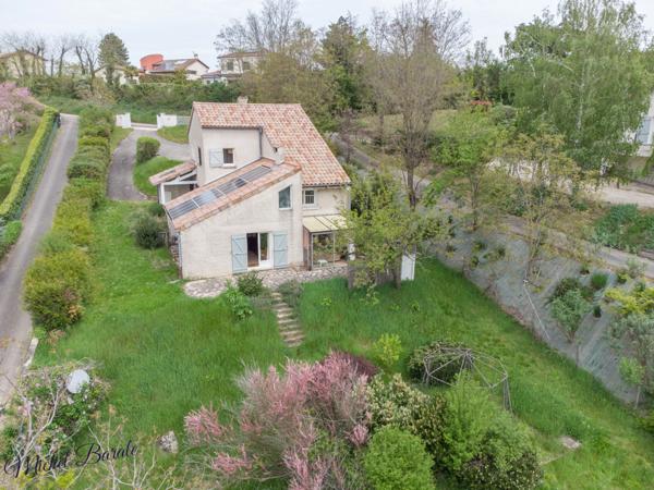 Dpt Rhône (69), à vendre CHAPONNAY maison P6 de 160 m² - Terrain de 1 450,00 m²