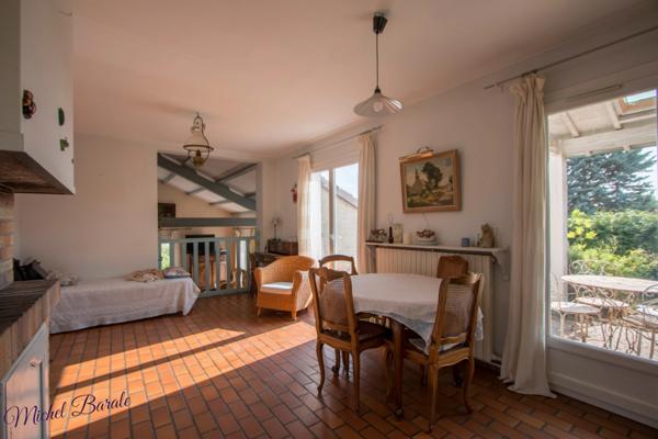 Dpt Rhône (69), à vendre CHAPONNAY maison P6 de 160 m² - Terrain de 1 450,00 m²