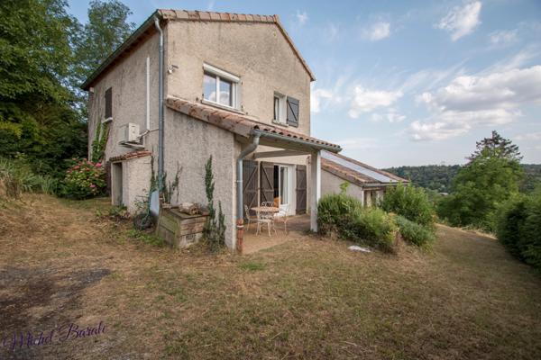 Dpt Rhône (69), à vendre CHAPONNAY maison P6 de 160 m² - Terrain de 1 450,00 m²