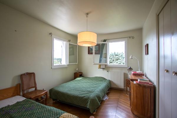 Dpt Rhône (69), à vendre CHAPONNAY maison P6 de 160 m² - Terrain de 1 450,00 m²