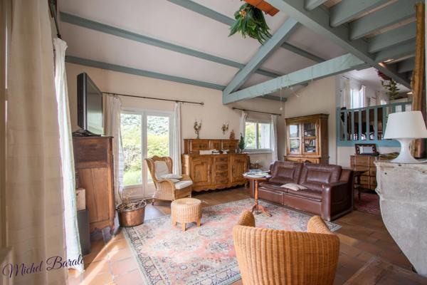 Dpt Rhône (69), à vendre CHAPONNAY maison P6 de 160 m² - Terrain de 1 450,00 m²